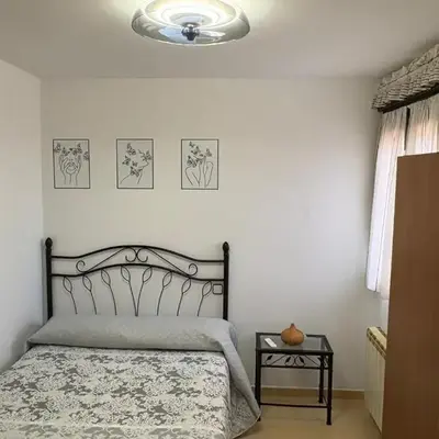 VUT Ajates 32
