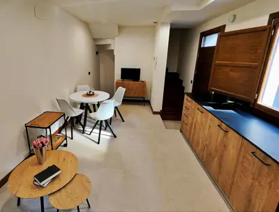 Una cocina o zona de cocina en Vivienda Unifamiliar Ventana a la Clerecía