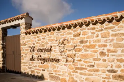 Certificado, premio, señal o documento que está expuesto en El Corral de Cayetana