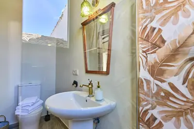 Un baño de Casa Oliva by gaiarooms