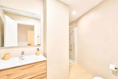 Un baño de Suite Cañizal 32 Salamanca University Center