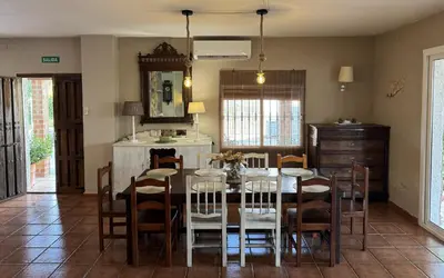 Una cocina o zona de cocina en Casa Rural Cornalvo