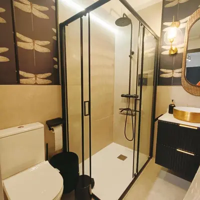 Un baño de El Jardín de las Libélulas