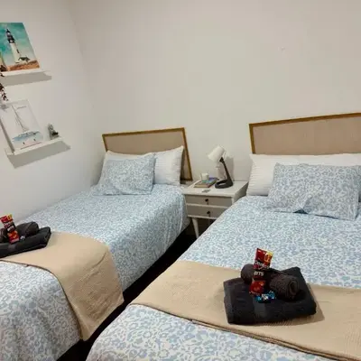 Private Room & Bath near Old Town
