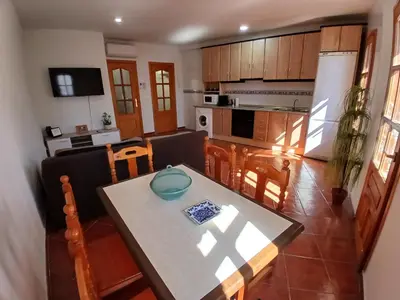 Una cocina o zona de cocina en Apartamentos turísitico Navalcán