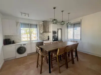Una cocina o zona de cocina en Casa Rural Las Escuelas de Pradoalegre