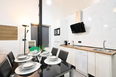 Una cocina o zona de cocina en Los Jardines de San Cristobal centrico y tranquilo