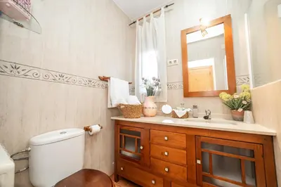 Un baño de La Casita de La Aduana