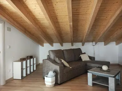 Zona de estar de Gata Maitea- Apartamento Aita- Sierra Gata