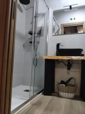 Un baño de Bosque animado