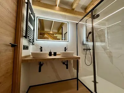 Un baño de Premium Plaza San Cristóbal - Gran Vía Centro