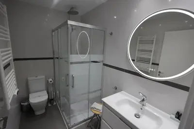 Un baño de Destino Deluxe Gran Teatro