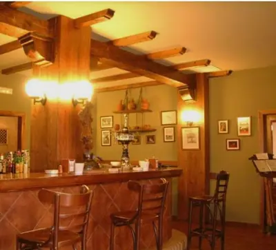 Plano de Mágica Casona entre olivos con piscina y chimenea
