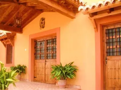Plano de Mágica Casona entre olivos con piscina y chimenea