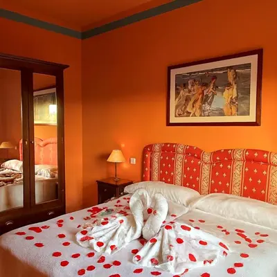 Cama o camas de una habitación en Mágica Casona entre olivos con piscina y chimenea