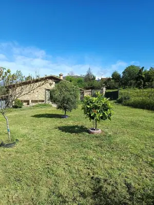Jardín al aire libre en Villa Amanecer Candeleda