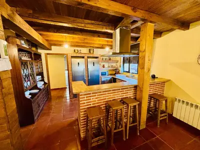 Una cocina o zona de cocina en Sierra de San Vicente-Rural House-Garciotum-Toledo