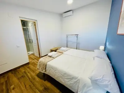 Cama o camas de una habitación en La Fortaleza-Rural House-Cervera de los Montes Toledo