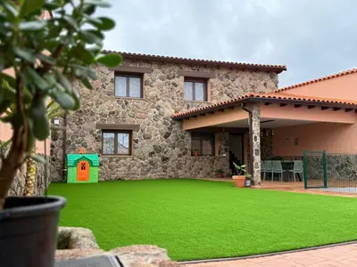 Jardín al aire libre en Casa Rural Tomillo