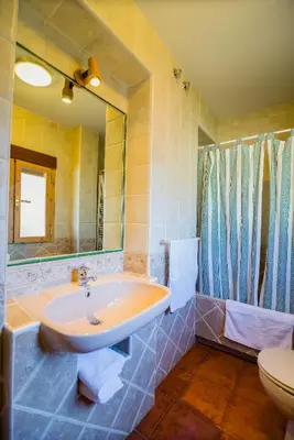 Un baño de Finca 13 Ramas