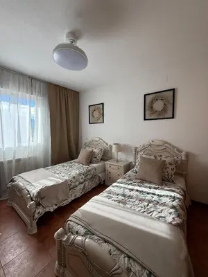 Cama o camas de una habitación en Navaluenga Chalet con encanto y barbacoa