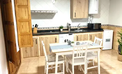 Una cocina o zona de cocina en Comfortable studio in San Pablo by beBalmy