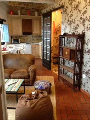 Una cocina o zona de cocina en La Casita Del Castañar