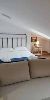 Cama o camas de una habitación en Cozy Studio in San Pablo Salamanca by beBalmy