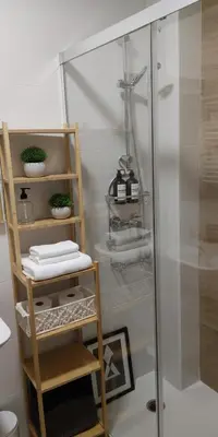 Un baño de Cozy Studio in San Pablo Salamanca by beBalmy