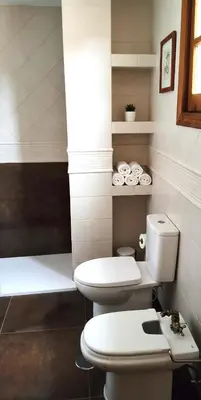 Un baño de Central studio in San Pablo Salamanca by beBalmy