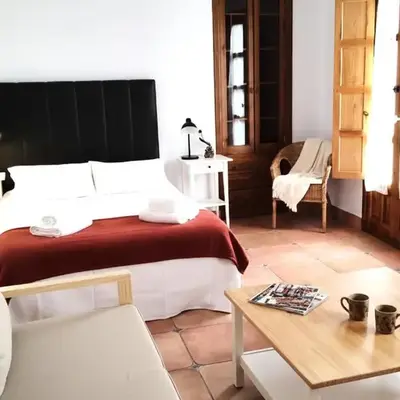 Central studio in San Pablo Salamanca by beBalmy