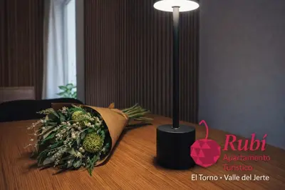 Certificado, premio, señal o documento que está expuesto en Apartamento rural Rubí