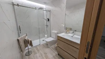 Un baño de Duo Mendoza
