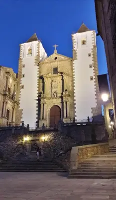 Edificio en el que se encuentra el apartamento