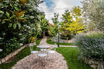 Jardín al aire libre en La Costanilla de los Angeles
