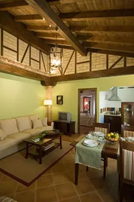 Zona de estar de Apartamentos Rurales Cumbres de Gredos