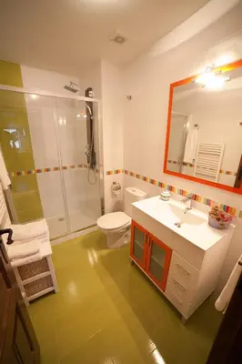 Un baño de Apartamentos Rurales Sierra de Béjar