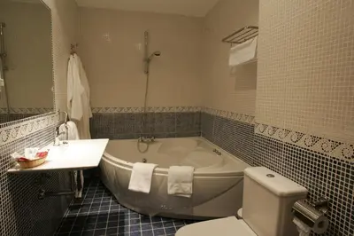 Un baño de Hotel Galayos