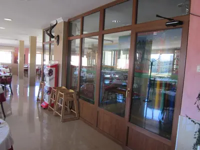 Un restaurante o sitio para comer en Hotel Galayos