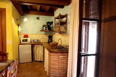 Una cocina o zona de cocina en Apartamentos Rurales La Solana