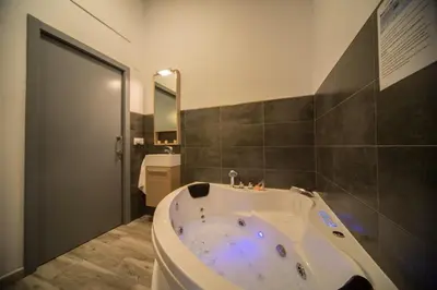 Un baño de Estudios Rurales La Casa de Luis