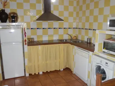 Una cocina o zona de cocina en Casa Rural Los Olivos