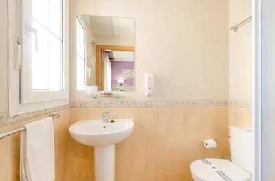 Un baño de Las Abadías