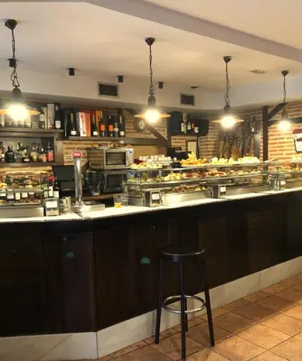 El salón o zona de bar de Hosteria Casa Vallejo