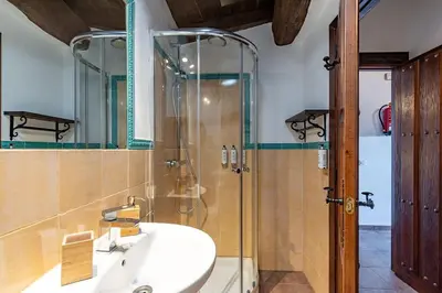 Un baño de Natural&Mente El Tomillar