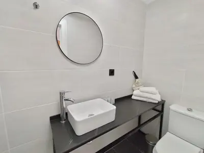 Un baño de Hotel Matilde by gaiarooms