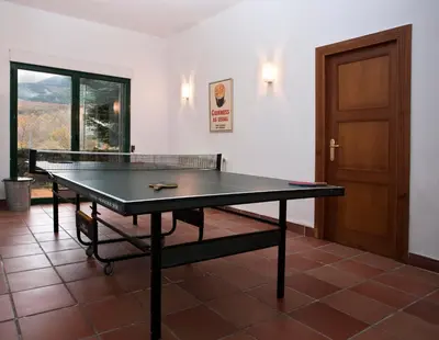 Instalaciones para jugar al ping pong en Casa Rural El Secreto de las Eras o alrededores
