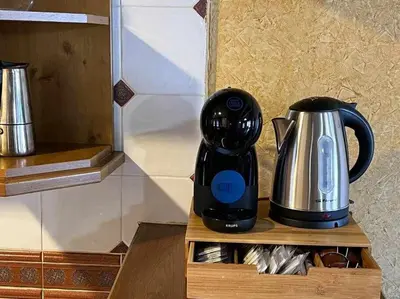 Utensilios para hacer té y café en El Sobrao de Gredos