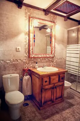 Un baño de Apartamento Turistico Rio Jerte