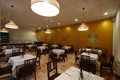 Un restaurante o sitio para comer en Gran Hotel Aqualange - Balneario de Alange
